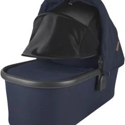 Uppababy Carrycot V2 Noa -Ergobaby store unnamed file 1110