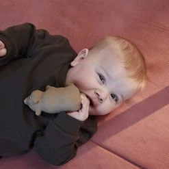 Filibabba Bidedyr I Naturgummi - Bj&oslash;rnen Bertram -Ergobaby store unnamed file 1764