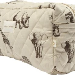 Petit By Sofie Schnoor Quilted Big Toiletbag Sand -Ergobaby store unnamed file 1971