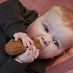 Filibabba Bidedyr I Naturgummi - Egernet Sonja -Ergobaby store unnamed file 2815