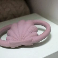 Filibabba Bidedyr - Seashell Blush Dusty Rose -Ergobaby store unnamed file 2820