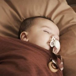 M&uuml;sli By Green Cotton Muslin Wrap 2-pack Rose Wood -Ergobaby store unnamed file 2959